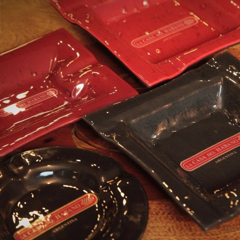 Cenicero exclusivo LCDH rectangular 2 habanos / circular 4 habanos