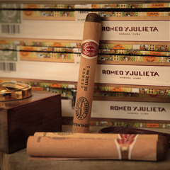 Romeo y Julieta Cedros de Luxe Nº3 - Unidad en internet