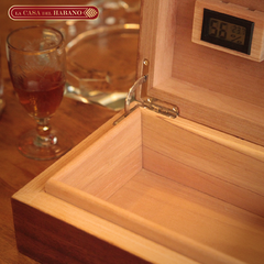 HUMIDOR CEDRO TAPA CIEGA en internet