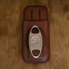 Purera nacional de cuero con tres divisiones y bolsillo - comprar online