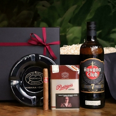 COMBO #119 - REGALO ESPECIAL PARA LAS FIESTAS - PARTAGÁS CAPITOLS CON HAVANA CLUB 7 AÑOS Y CENICERO PARTAGÁS