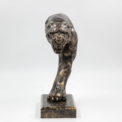 Puma Ataque I Escultura na internet