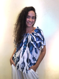 Blusa Cigana Crepe Concha Azul on internet