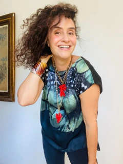 Camiseta Kaftan Curta Seda Pluma Verde - buy online