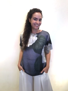 Camiseta Básica Cetim Hortênsia Cinza