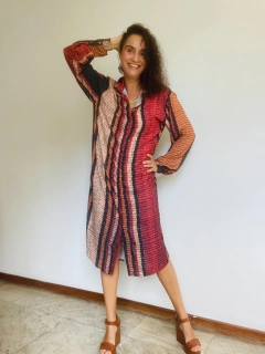 Vestido Chemise Curto Crepe Tapete listras