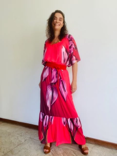 Vestido Morcego Babado Longo Crep Antúrio Vermelho on internet