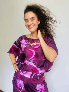 Camiseta Morcego Cetim Orquídea Vinho na internet