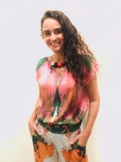 Camiseta Kaftan Crepe Porta Bandeira Listras - comprar online