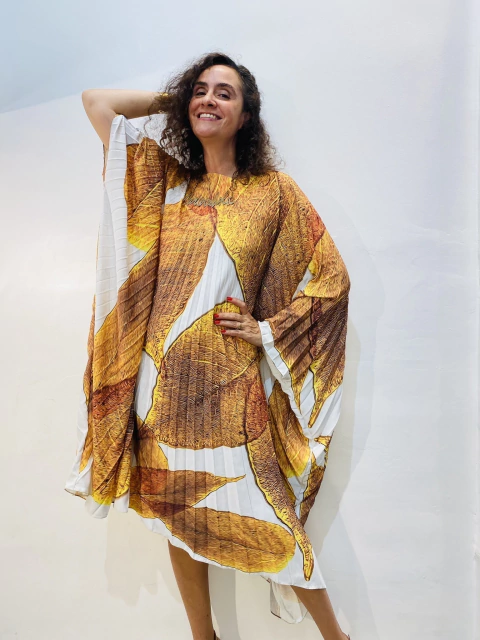 Vestido Maxi Curto Cetim Folhas Douradas