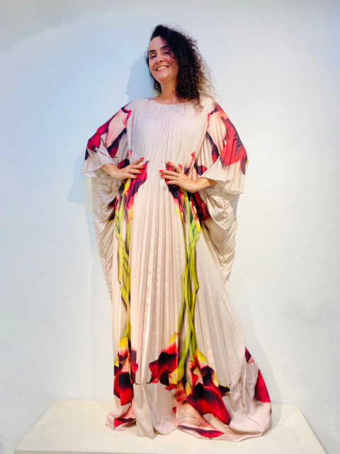 Vestido Plissado Longo Crepe Calla Vermelha