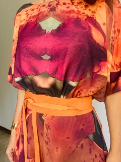 Vestido Morcego Saia Evasê Crepe Orquídea Laranja - buy online