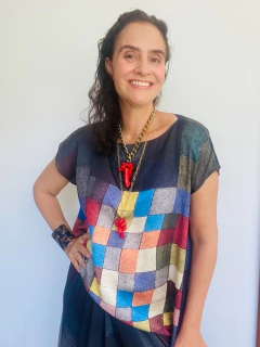 Camiseta Kaftan Cetim Paul Klee Colorido - comprar online