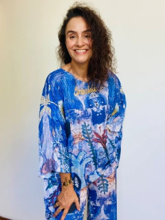 Camiseta Plissada Crepe Paul Klee Azul - ALESSA