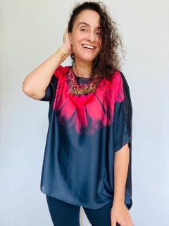 Camiseta Morcego Cetim Gérbera - comprar online