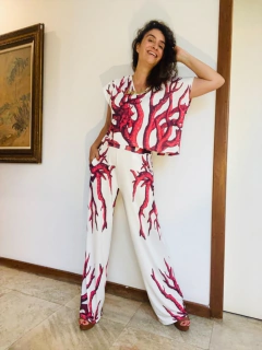 Camiseta Cropped Jersey Coral na internet