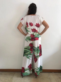 Camiseta Kaftan Cetim Tulipa Vermelha on internet