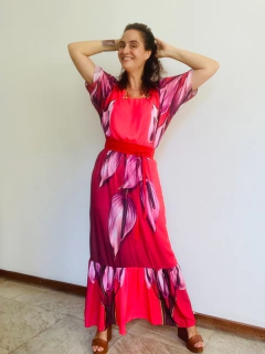 Vestido Morcego Babado Longo Crep Antúrio Vermelho