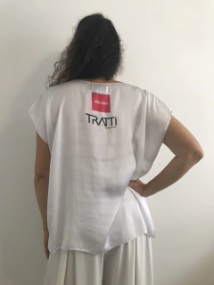 Camiseta Kaftan Cetim Rio de Patricia on internet