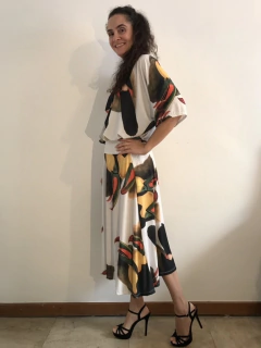 Saia Curta Evasê Jersey Tucanos na internet