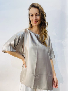 Camiseta Morcego Prata Metalizado