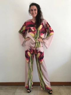 Blusa Manga Sino Cetim Calla Vermelha