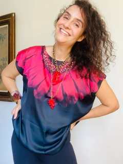 Camiseta Kaftan Cetim Gérbera Preta