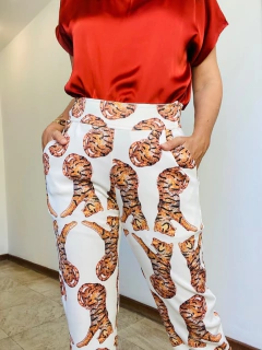 Calça Alfaiataria Neoprene Leopardos - ALESSA