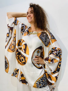 Camiseta Maxi Cetim Indigena Rosa Magalhães