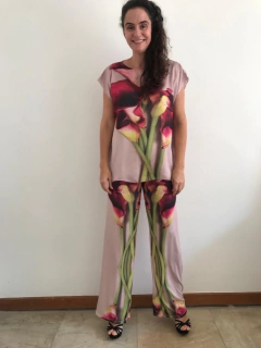 Camiseta Kaftan Cetim Calla Vermelha - loja online