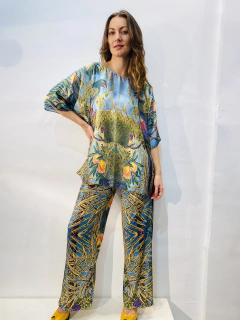 Camiseta Morcego Cetim Arara Verde on internet