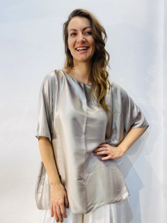 Camiseta Morcego Prata Metalizado - ALESSA