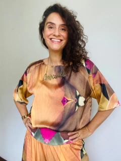 Camiseta Morcego Cetim Orquídea Amarelo