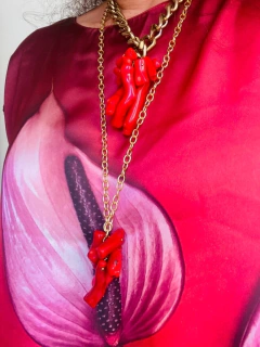 Camiseta Kaftan Cetim Antúrio Vermelho na internet