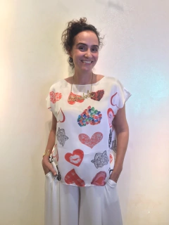 Camiseta Kaftan Cetim Corações - ALESSA
