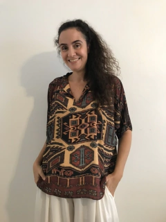 Camiseta Morcego Social Crepe Tapete na internet