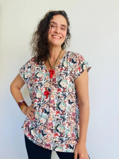 Camiseta Kaftan V Jersey Borboletas - comprar online