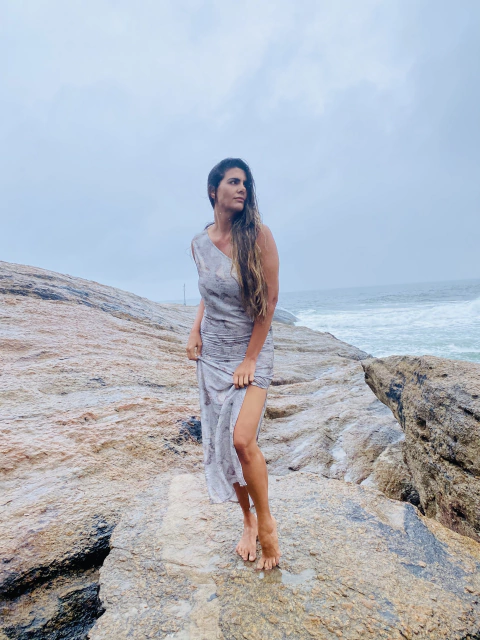 Vestido Regata Ombro Só Paetê Branco Cobre