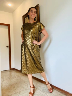 Vestido Kaftan Midi Paetê Dourado na internet