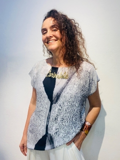 Camiseta Kaftan Cetim Arquitetura - ALESSA