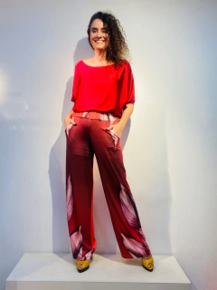 Camiseta Morcego Cetim Vermelho