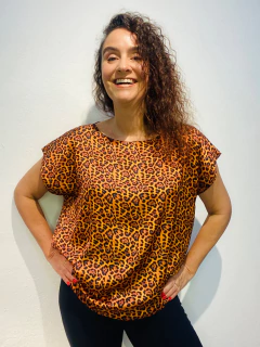 Camiseta Kaftan Cetim Onça