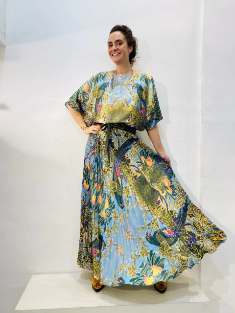 Vestido Morcego Plissado Longo Arara Verde