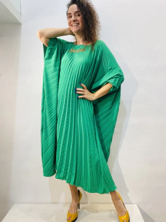 Vestido Plissado Curto Crepe Verde Bandeira na internet