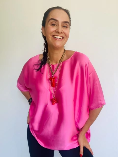 Camiseta Morcego Cetim Rosa na internet