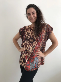 Camiseta Kaftan Cetim Tapete Bege - comprar online