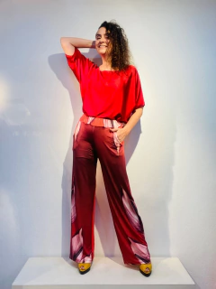 Camiseta Morcego Cetim Vermelho on internet