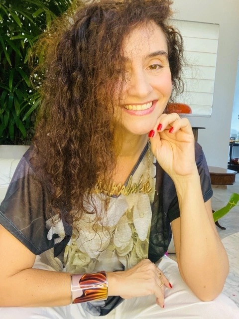 Camiseta Básica Vual de Malha Hortencia Cinza