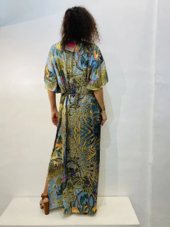 Image of Vestido Asa Longo Cetim Arara Verde