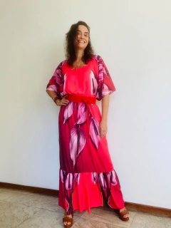 Image of Vestido Morcego Babado Longo Crep Antúrio Vermelho